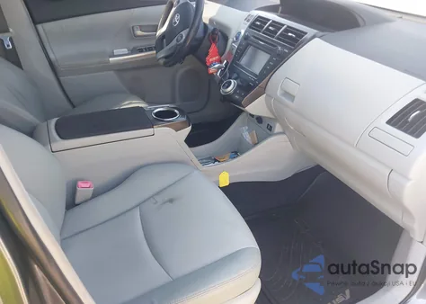 2012 Toyota Prius V Five z USA, uszkodzony, nr VIN JTDZN3EU8C3127880